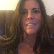 Angie Lawrence (@GlameeLawrence)