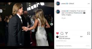 Actress jennifer aniston has been honored with many awards and nominations throughout her career. Momen Manis Di Sag Awards 2020 Brad Pitt Genggam Tangan Jennifer Aniston