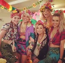 Hula cam at venice beach. Love These Girls Fancy Dress Cuban Fancy Dress Festival Fancy Dress Fancy Dress