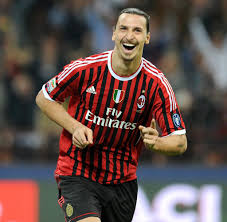Das trikot von ac milan ^^. Zlatan Ibrahimovic Kehrt Zum Ac Mailand Zuruck Welt