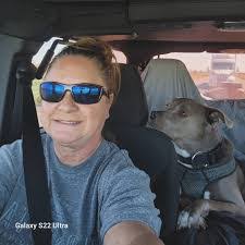 Karen Boatwright's Instagram, Twitter & Facebook