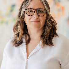 Deborah Kiser's Instagram, Twitter & Facebook