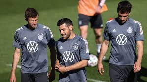 Find the perfect christian müller fußball stock photos and editorial news pictures from getty images. Em Trainingslager Muller Volland Hummels Zuruck Im Dfb Team Br24