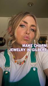 Danielle Fairbanks's Instagram, Twitter & Facebook