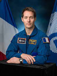 Esa astronaut thomas pesquet has officially been assigned to the second operational flight of spacex's crew dragon spacecraft, launching in spring 2021 from cape canaveral, usa, to the international space station. File Thomas Pesquet Official Portrait 1 Jpg Wikimedia Commons