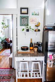 Pin By Laura Walden On Caroline S Ny Apt In 2021 Nyc Apartment Decorating Small Apartment Inspiration City Apartment Decor