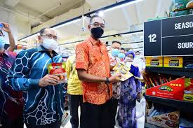 391 and 392 jalan 1a/1 bandar baru sunga, bandar baru sungai buloh. Kpdnhep On Twitter Pelancaran Kempen Beli Barangan Malaysia The Store 2020 Sungai Buloh 27 Ogos 2020 Yb Timb Menteri Kpdnhep Dato Rosol Bin Wahid Hari Ini Telah Mengadakan Pelancaran Kempen