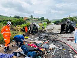 Veja momento exato do acidente que deixou 41 mortos em MG. Vídeo |  Metrópoles