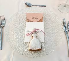 Wedding place card napkin holders all you need for this easy diy place card are wooden pegs, a pen and perhaps some wooden shapes and. Diy Table Name Cards Neli Soultan