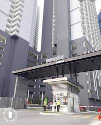 100 m tahun 3 (l) 2. 3 Bedroom 2 Bathroom Condominium For Rent At Residensi Kepongmas Taman Metropolitan Kepong Roomz Asia