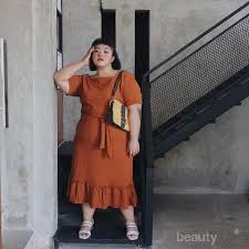 If you're in nyc/la and like convenience and bougie millennial brands, do yourself a favor and download the delivery app fastaf. 10 Fashion Influencer Big Size Yang Inspiratif Cocok Untuk Inspirasi Outfit Kamu