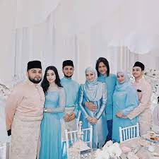 Cikgu neelofa ajar kecek bahasa kelate | speshals sunday. Emoji Love Berbaju Sedondon Pu Riz Neelofa Jadi Perhatian Netizen Hiburan Mstar