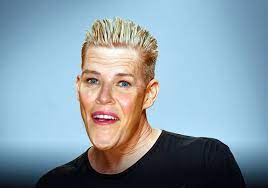 3x rock and roll jeopardy champion, main songwriter/singer of sugar ray, only official twitter of sugar ray, host of mark mcgraths 120. Mark Mcgrath Is Chelsea Handler Bigbrother