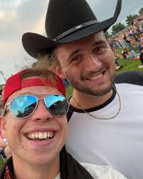 Mason Flanigan's Instagram, Twitter & Facebook