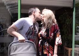 Aug 13, 2021 · έχοντας χαλαρή διάθεση και ανανεωμένο look, ο κρατερός κατσούλης μίλησε, μεταξύ άλλων, για την πρόταση από τη μιμή ντενίση και τον ρόλο του στην πολυσυζητημένη ταινία, για το τηλεοπτικό διαζύγιο από την κατερίνα. Katerina Karabatoy Krateros Katsoylhs Bghkan Apo To Maieythrio