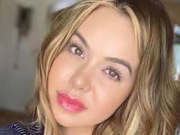 Listen to chiquis rivera | soundcloud is an audio platform that lets you listen to what you love and share the sounds you create. Dios Tiene El Control Y El Sabe Por Que Chiquis Rivera Fue Evacuada De Un Avion Con Una Falla Mecanica Infobae