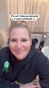 Mae Ohara's Instagram, Twitter & Facebook