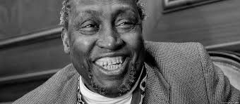 Kenyan literary giant Ngugi wa Thiong'o dies at 87