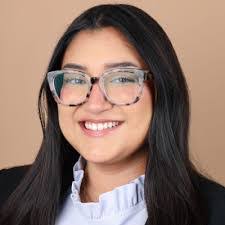 Karen Jimenez's Instagram, Twitter & Facebook