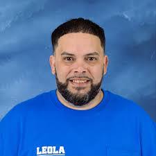 Gwen Wolf's Instagram, Twitter & Facebook