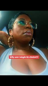 ￼ hey y’all, I’m back to my pixie cut 🥰