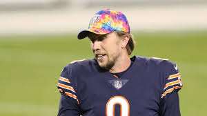 Foles escapes pressure, finds kmet to pick up third down. Chicago Bears Qb Nick Foles Buys Glencoe Home For 2 8m Chicago Tribune