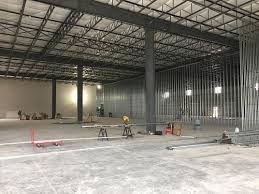 If You Are About To Lease Warehouse Space Check Out This Tutorial Step By Step Instructions On How To Rent Warehouse Cool Office Space Rent Industrial Space