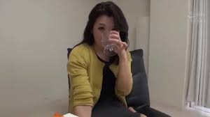 Hot Ale Ninfa esposa desfrutando anal with dotado homem 22cm