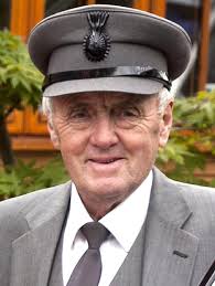 Shoreham Air Show crash: Wedding chauffeur Maurice Abrahams 'died a hero'  after saving family