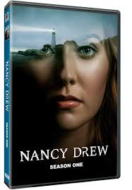 Nancy Drew: Season One : Kennedy McMann, Leah Lewis, Maddison Jaizani,  Tunji Kasim, Alex Saxon, Riley Smith, Scott Wolf, Adam Beach:  Amazon.com.be: Movies & TV