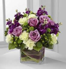 Pick Up Two Or Three Of The Leading Bridal Magazines And Browse Them Clip Images Of Any Fl In 2020 Floral Arrangements Wedding Flower Decorations Flower Arrangements