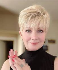 It's a smell that's hard to describe, but easy to identify 👇👇