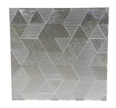 Ayrıca yanmaz ve kurşun geçirmez hale getirilebilirler, böylece güvenliği sağlarlar. Aynali Buzlu Cam Mimari Camlar Sisecam Duzcam