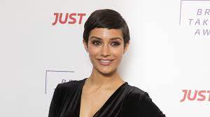 Itv) frankie bridge has revealed her mental health battle had her convinced she had 'killed her child' after she gave him a vaccine too early. Frankie Sandford Promiflash De