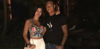 Andreina subió hace algunos días unas historias de instagram en la cuales hablaba de los viajes y muchos no dudaron en asegurar que andreina se ha sometido a varios procedimientos estéticos. Andreina Fiallo Revelo La Verdad Sobre Su Divorcio Tkm Colombia