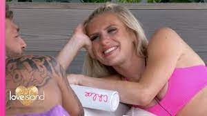 Casa amor 2021 is finally happening and this is what we know so far Chloe Gets Her Flirt On With Dale Love Island 2021 Youtube