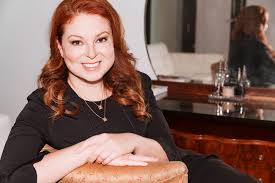 She is an actress and director, known for paksuna. Facialist Joanna Vargas 5 Skincare Tips Into The Gloss