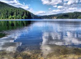 Biserica de sub lac nu este doar un mit, aceasta chiar exista la beliş, în judeţul cluj şi se arată doar în perioadele de secetă din timpul verilor toride. Biserica De Sub Lac 3 Welcome To Romania