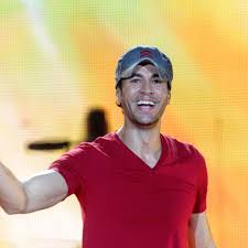 Cuando me enamoro enrique iglesias, juan luis guerra. News Im Video Enrique Iglesias Super Papa Und Star Gala De