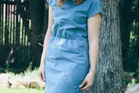 Hochzeitskleid selbst nän unglüchzeitskleid brosche. Nahanleitung Fur Ein Brautkleid Aus Dem Ruckzuck Kleid Mamahoch2