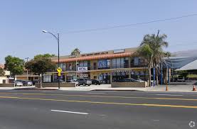 The airport was commissioned on memorial day in 1930 and was then known as the united airport. 1516 N San Fernando Blvd Burbank Ca 91504 Loopnet Com