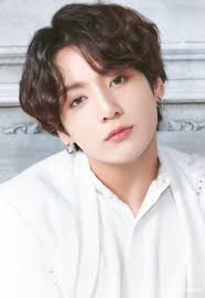 Er ist das jüngste mitglied der boygroup bts, die 2010 von big hit entertainment gegründet wurde und 2013 debütierte. On Twitter Jeon Jungkook The Man You Are Today Https T Co Ankkvy8fyj Twitter