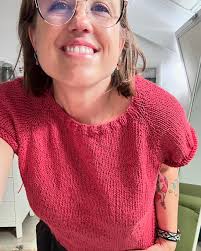 Pues así de feliz te muestro cómo avanza mi #jerseyboro, un diseño de Paula  @trespompones que estoy tejiendo para entretiempo. Mi intención es estrenar  en Soria donde podrás comprar el hilo con