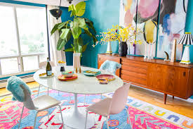 A slim tabletop with slender legs and an oval silhouette is simplicity at its most charming. Mid Century Modern Dining Room Pmq For Two