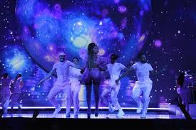 1920x1200 ariana grande wallpapers backgrounds. Ariana Grande Tributes Mac Miller During Sweetener Stop Hypebeast