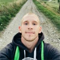 100+ "Łabuda" profiles