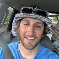 Florida bound this weekend and I'm ready to get out of the snow, hunting  gear put away, and back in the yak to chase some of my fin-havin friends  🤘🏼 what's everyone's