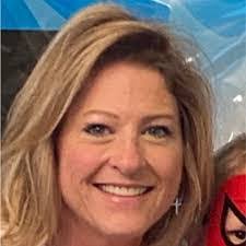 Becky Runnels's Instagram, Twitter & Facebook