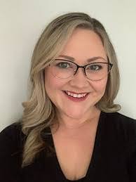 Jennifer Seim's Instagram, Twitter & Facebook