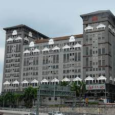 Damansara performing art centre is just around. About Scp Parking